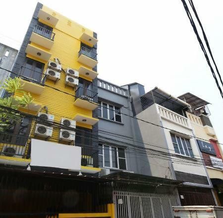 Hotel Kamar Keluarga Mangga Besar Yakarta Exterior foto
