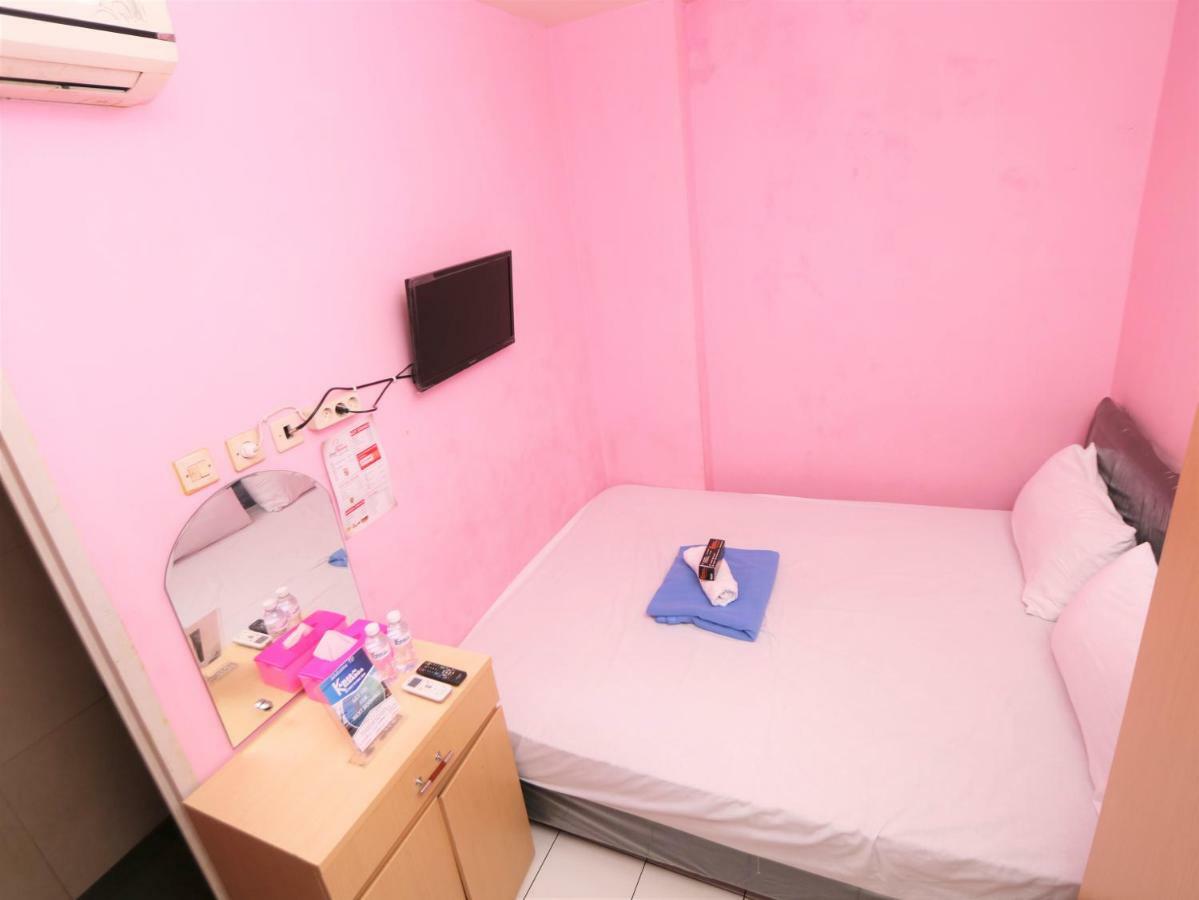 Hotel Kamar Keluarga Mangga Besar Yakarta Exterior foto