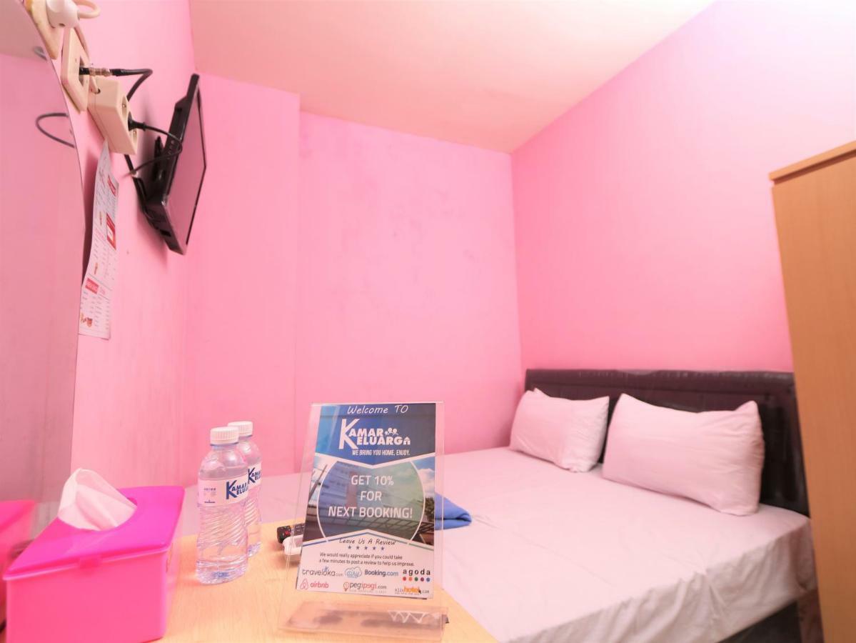 Hotel Kamar Keluarga Mangga Besar Yakarta Exterior foto